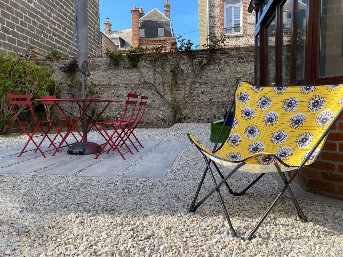 Charme Dans Villa, Coeur D'Etretat, 200 M De La Mer Экстерьер фото
